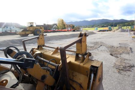 GRADNJA DOMA ZAŠČITE IN REŠEVANJA Z MEDGENERACIJSKIM CENTROM RAKEK 8 FOTO LJUBO VUKELIČ